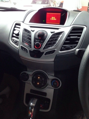 ขายรถบ้าน FORD FIESTA 5DR 1.6   ราคาเพียง 489,000 บาท