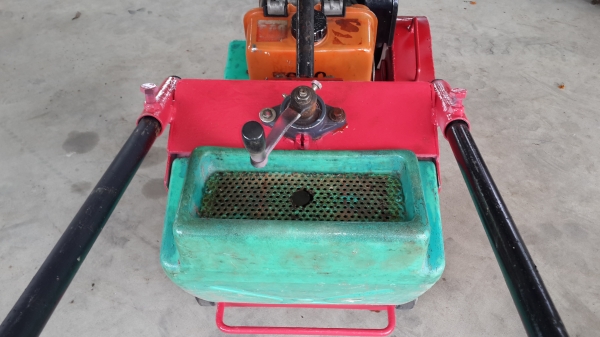 เครื่องตัดคอนกรีต  MIKASA MCD-L14