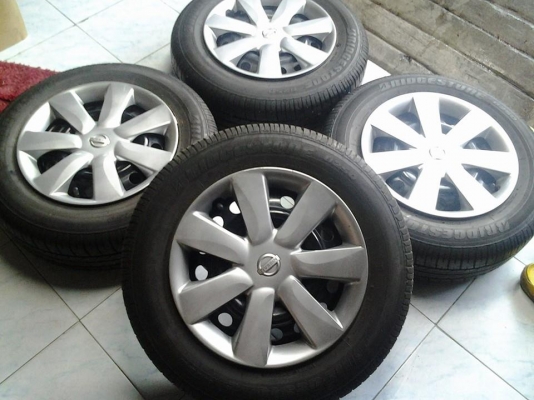 กะทะ NISSAN MARCH พร้อมยาง BRIDGESTONE 175-70-14 ปี12 พร้อมใส่ถ่วง ชุดละ 3,900 บาท กะทะ NISSAN MARCH พร้อมยาง BRIDGESTONE 175-70-14 ปี12 พร้อมใส่ถ่วง ชุดละ 3,900 บาท