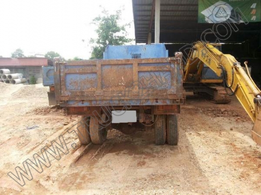 รถบรรทุก 6 ล้อดั้มพ์ ISUZU NPR 110