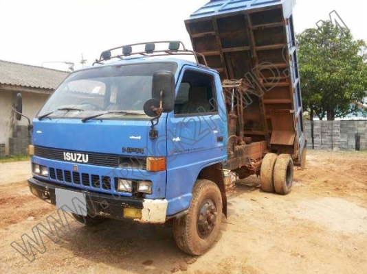 รถบรรทุก 6 ล้อดั้มพ์ ISUZU NPR 110