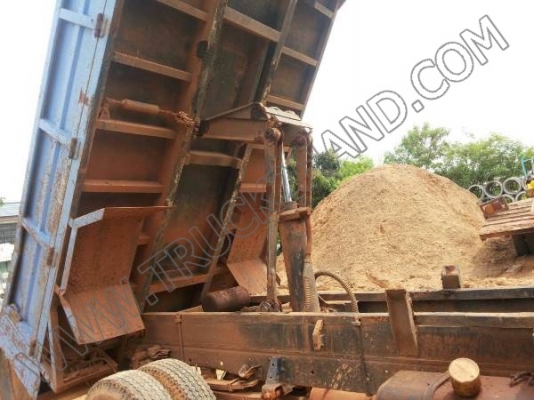 รถบรรทุก 6 ล้อดั้มพ์ ISUZU NPR 110