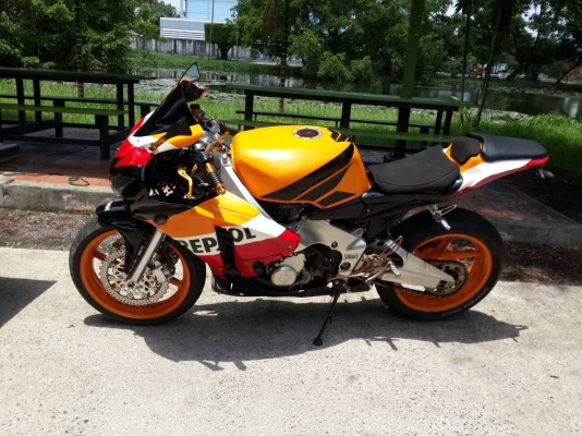 ขาย cbr400 ปี92 ทะเบียนแท้ โอนขนส่ง ลดเหลือ85000 ((อัพรูปเข้าดูเลย))