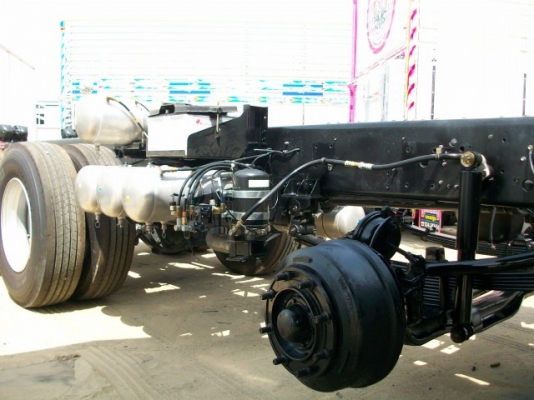 รับติดตั้งคานหน้า 12 ล้อ ระบบถุงลม และแบบแหนบราคา 120,000บาทและติดตั้งระบบยกล้อไฮโดรลิคสำหรับลูกพ่วงและรถกึ่งพ่วง 3 เพลาราคา 90,000 บาท ติดตั้ง 3 คันขึ้นไปราคาลดลงอีกตัดต่อคัชชีดัดดามคัชชีโทร 089-945-5306