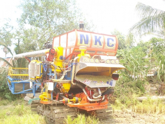 ขายเฟรมรถเกียวกก  12  ht นอกมีล้อนำโช่ใบแทรกเลาเลอร 16 ลูกขาย  280000ต่อรองใด้ครับ