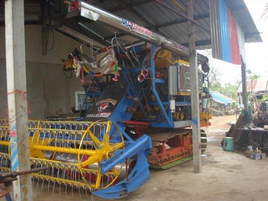 ขายเฟรมรถเกียวกก  12  ht นอกมีล้อนำโช่ใบแทรกเลาเลอร 16 ลูกขาย  280000ต่อรองใด้ครับ