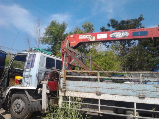 บริการหกล้อติดเครน 5 ตันรับจ้าง