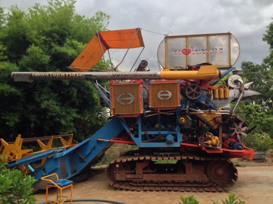 ขายรถเกี่ยวไทยเจริญ ขายรถเกี่ยวไทยเจริญ