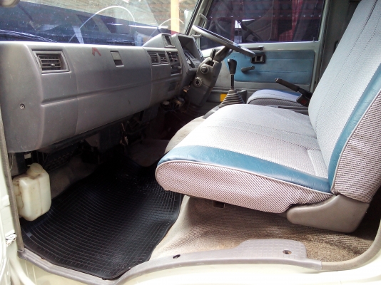 6 ล้อกลาง HINO FC2W 120 แรงม้า *ยาว 5.50 ม.* รถสวยเดิม+สวยจริง * สภาพพร้อมใช้งาน *รถห้างแท้* มีเล่มพร้อมโอน