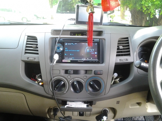 ขาย vigo prerunner 2.5 vn 4 door