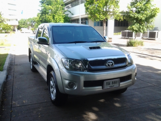 ขาย vigo prerunner 2.5 vn 4 door