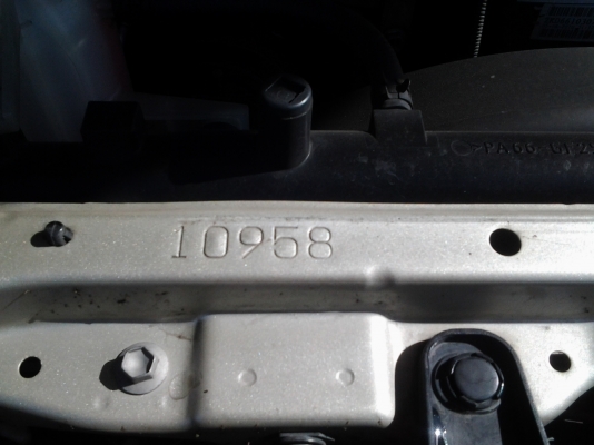 ขาย vigo prerunner 2.5 vn 4 door ขาย vigo prerunner 2.5 vn 4 door