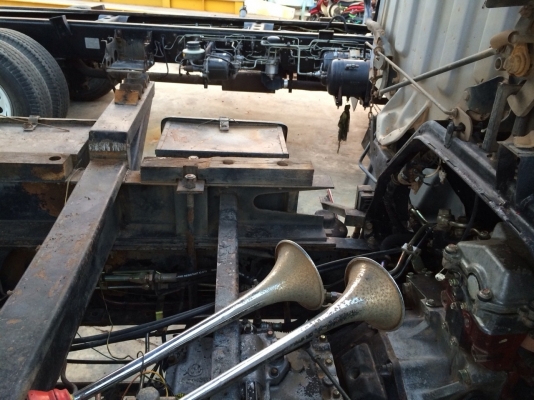 ขายด่วน1Jสมอเงินดั้มสามมิตรลอนเฉียง รถสวยสดเดิมบาง ขายด่วน1Jสมอเงินดั้มสามมิตรลอนเฉียง รถสวยสดเดิมบาง