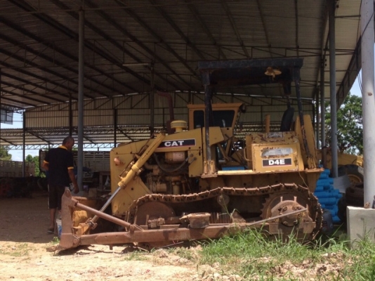 ขายแทรกเตอร์ D4E 350,000.-