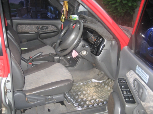 มิตชู แกรนดิส ขับเคลื่อน 4 ล้อ 270000 บาท มิตชู แกรนดิส ขับเคลื่อน 4 ล้อ 270000 บาท