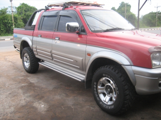 มิตชู แกรนดิส ขับเคลื่อน 4 ล้อ 270000 บาท มิตชู แกรนดิส ขับเคลื่อน 4 ล้อ 270000 บาท