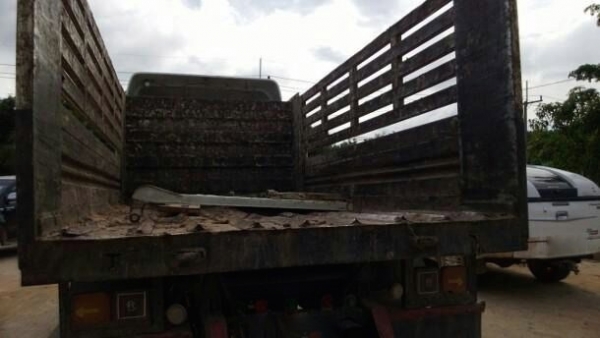 รถอีซูซุ 6 ล้อดั้ม 210 แรงม้า. ปี 53 ( รถวิ่ง 15x,xxx กม. ) สนใจติดต่อ 081 - 6079515 รถอีซูซุ 6 ล้อดั้ม 210 แรงม้า. ปี 53 ( รถวิ่ง 15x,xxx กม. ) สนใจติดต่อ 081 - 6079515