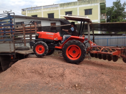 ปัญญาแทรคเตอร์มาแล้ว...จัดมาให้ครับ คูโบต้า L3408 ผาน6x22  เล่มพร้อม จัดส่งอ.ไพศาลี จ. นครสวรรค์