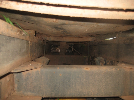 HINO  KM  บรรทุกน้ำ  270000  บาท