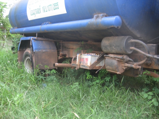 HINO  KM  บรรทุกน้ำ  270000  บาท