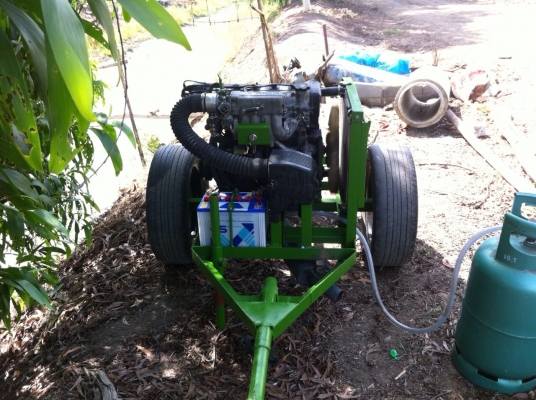 ขายเครื่องสูบน้ำใช้แก๊ส LPG 100\%ราคา 32000