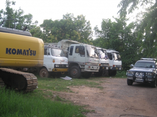 KOMATSU  PC  200 รุ่น 7   2,300,000  บาท