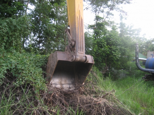 KOMATSU  PC  200 รุ่น 7   2,300,000  บาท