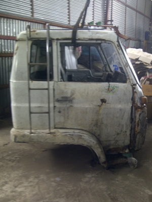 ขาย...หัวรถบรรทุกสองหัว ขาย...หัวรถบรรทุกสองหัว