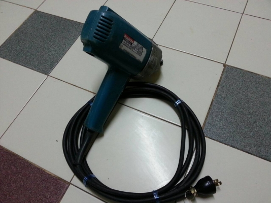 ขายเครื่องขัดสียี่ห้อMAKITAรุ่น9218Bสภาพพร้อมใช้งานของแท้แน่นอนMADE IN JAPAN(570W) ขายเครื่องขัดสียี่ห้อMAKITAรุ่น9218Bสภาพพร้อมใช้งานของแท้แน่นอนMADE IN JAPAN(570W)