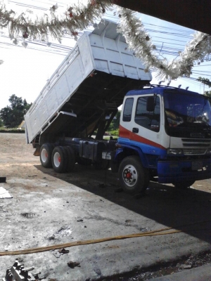 ขายสิบล้อ210หัวเด้ก้า. เครื่อง240เทอรโบอินเตอร์. เกียรฟูเลอร. สภาพพร้อมใช้้