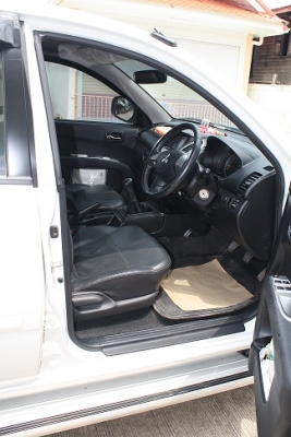 ขายมิตซูบิชิ ไททัน สีขาวมุข 2.4 cng ปี 56 ขายมิตซูบิชิ ไททัน สีขาวมุข 2.4 cng ปี 56