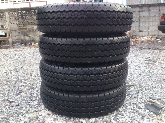 ขายยางถอดป้ายแดงยางบริสโตน 185R14 ยางสัปดาห์ที่38 ปี13 (ตุ่มยางยังอยู่) สวยๆ จำนวน 4 เส้น