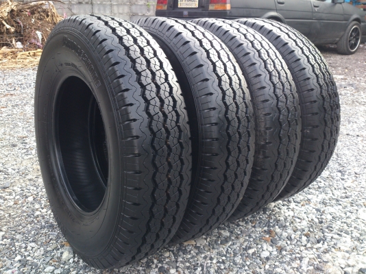 ขายยางถอดป้ายแดงยางบริสโตน 185R14 ยางสัปดาห์ที่38 ปี13 (ตุ่มยางยังอยู่) สวยๆ จำนวน 4 เส้น