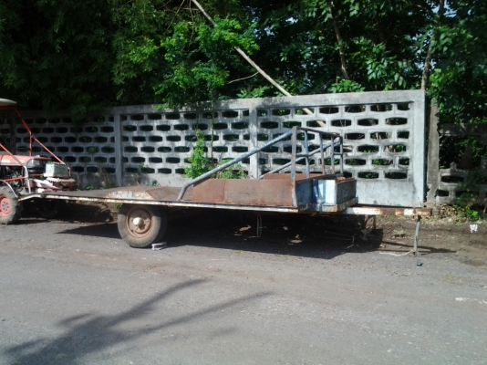 ขายเทนเลอร์ย้ายรถไถน้อยสวยๆพร้อมใช้งาน13500ด่วนคับ