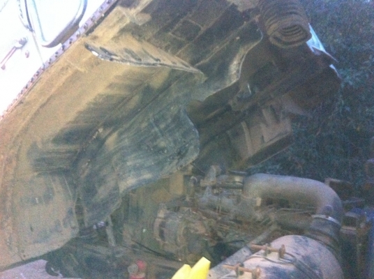 ขายสิบล้อ เทรลเลอร์2เพลา เบรคทริฟฟี่ เครื่องHO7C คัชชีสวยเครื่องดี ยางพร้อมใช้ทั้ง10เส้น เอกสารเล่มทะเบียนพร้อมโอน