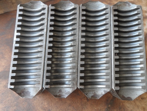 ขายครับขายหัวจับแบบสี่จับอิสระ สภาพเก่าเก็บ ปัดฝุ่นขายใหม่ แน่นๆ เลยครับ 4000 บาท 0814583376 ช่างเอก ขายครับขายหัวจับแบบสี่จับอิสระ สภาพเก่าเก็บ ปัดฝุ่นขายใหม่ แน่นๆ เลยครับ 4000 บาท 0814583376 ช่างเอก