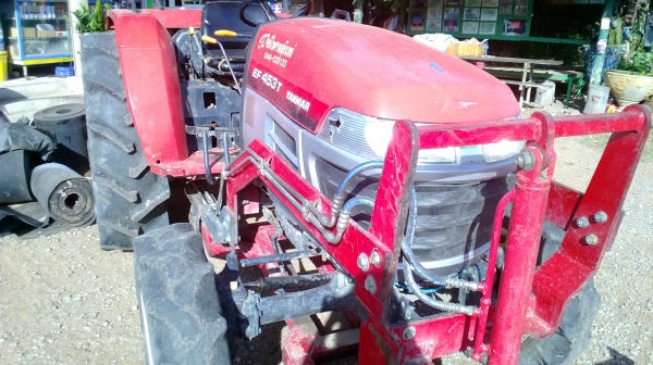 ยันมาร์45แรง สภาพเหมือนในรูป ยางต็ม สีเดิม เครื่องดี ราคาไม่แพง/พร้อมอุปกรณ์ 2 ชิ้น ดันหน้า/ผานพรวน โทร 081-0745778 ลุงโหนก