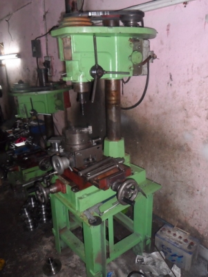 *** ขายแล้วครับ*** มิลลิ่งตั่งโต๊ะ ยี่ห้อฟิลลิฟ ไต้หวัน สภาพใช้งานอยู่ มี 2 ตัว ต้องการขายรัปทานแค่ตัวเดียว เข้ามาเลือกไปครับ  ราคาตัวป่าว อุปกรณ์เสริมที่เห็นไม่เกี่ยว เช่น ปากกา หัวแบ่ง ชุดจับดอก 0814583376 ช่างเอก มีบริการจัดส่งทั่วประเทศ