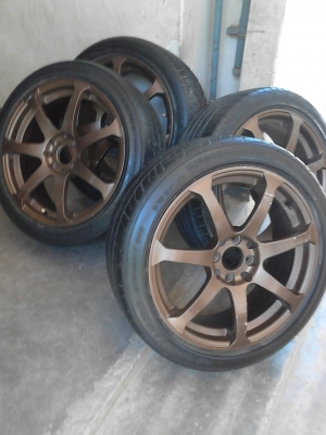 แม๊กสวยๆ ขอบ 17 ขนาด 4 รู  พร้อมยาง 205/45R17   17X7JJ  มี 4 ล้อ TEL.081-427-3941