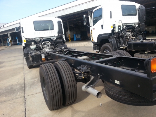 ISUZU 6 ล้อใหญ่