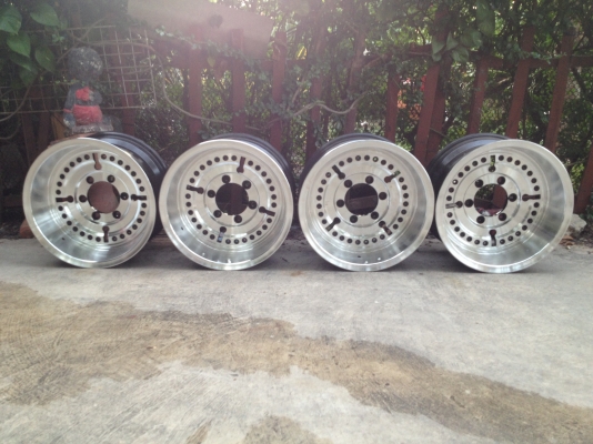 ขายล้อ VR-VIII JAPAN 15x8 ออฟ-27 6/139.7 ออฟลึกๆ สวยกริ๊ป