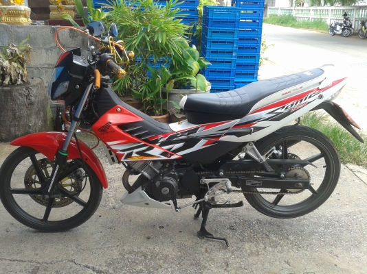 ขาย Honda sonic Rs ตัวใหม่ ปี 53 ขายถูกมากๆ 27000