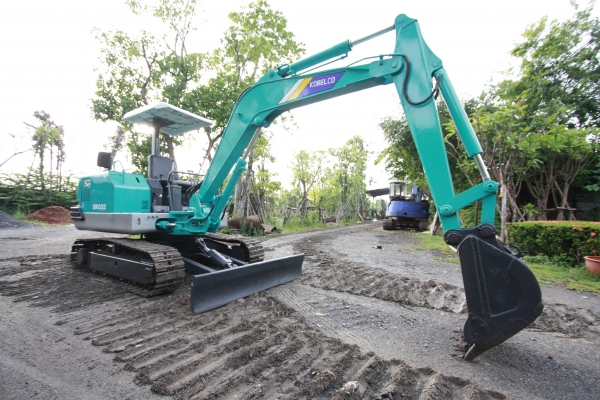 ขายรถแม็กโคร KOBELCO SK032 สภาพพร้อมใช้งาน ไม่เคยผ่านการใช้งานในไทย ขายรถแม็กโคร KOBELCO SK032 สภาพพร้อมใช้งาน ไม่เคยผ่านการใช้งานในไทย