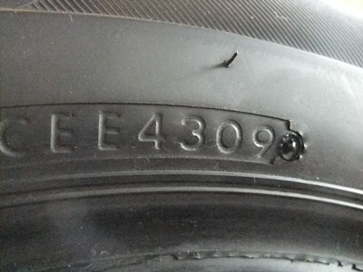 ยาง Bridgestone 195/60/14 ปี 09