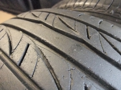 ยาง Bridgestone 195/60/14 ปี 09