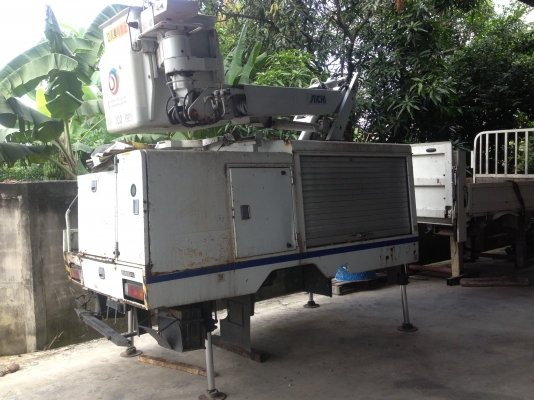 ขายกระบะพร้อมกระเช้าไฟฟ้าติดหลังรถบรรทุก มีตัวคอนโทรที่กระเช้าและตัวคอนโทรที่กระบะ  ยกสูงได้10เมตรโดยประมาณ สนใจติดต่อบริษัทชัยเสรียานยนต์จำกัด 038-589290 หรือ 086-0801238