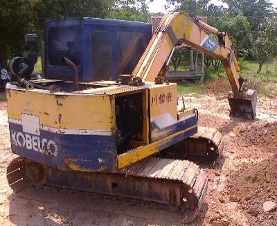 **350,000 บ.ต่อรอง**ขายแบคโฮ KOBELCO MARK2 SK03 (เทียบเท่าPC60) เครื่องเดิมปั้มเดิม แน่นดีแรงดี ทำงานดีไม่โหลด เอวดี ช่วงล่าง โซ่ ใบแทร็ก โรลเลอร์ สภาพ70\% บอดี้ดีสวย สีสันดี บูมอาร์มดีมีปะ1แผล รถทำงานปกติ สัญญาซื้อขาย พร้อมใช้ พร้อลุยงาน ราคาต่อรองได้เด้อ