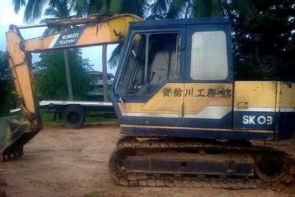 **350,000 บ.ต่อรอง**ขายแบคโฮ KOBELCO MARK2 SK03 (เทียบเท่าPC60) เครื่องเดิมปั้มเดิม แน่นดีแรงดี ทำงานดีไม่โหลด เอวดี ช่วงล่าง โซ่ ใบแทร็ก โรลเลอร์ สภาพ70\% บอดี้ดีสวย สีสันดี บูมอาร์มดีมีปะ1แผล รถทำงานปกติ สัญญาซื้อขาย พร้อมใช้ พร้อลุยงาน ราคาต่อรองได้เด้อ