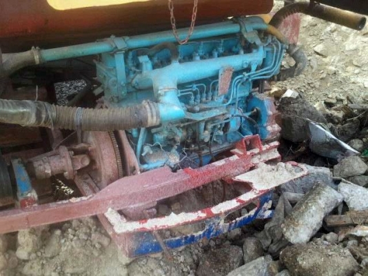 รถเกี่ยวข้าว (ศักดิ์พัฒนา) รถเกี่ยวข้าว (ศักดิ์พัฒนา)