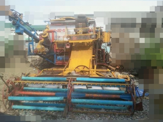 รถเกี่ยวข้าว (ศักดิ์พัฒนา) รถเกี่ยวข้าว (ศักดิ์พัฒนา)